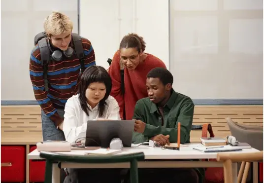 mathematik-im-studienkolleg Internationale Studierende lernen Mathematik im Studienkolleg