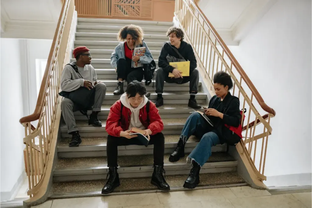 Internationale Studierende im Studienkolleg auf dem Weg zum Studium in Deutschland